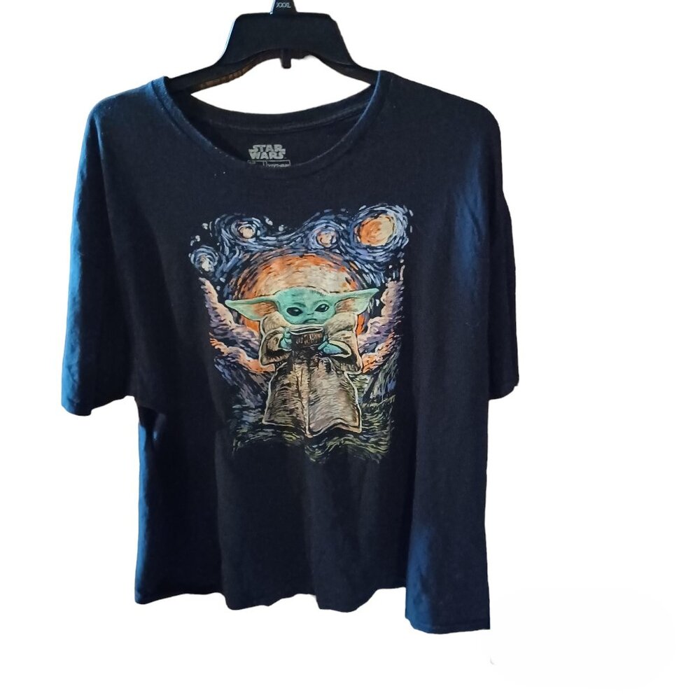 Star Wars Mandalorin Baby Yoda Drinking Coffee T-Shirt